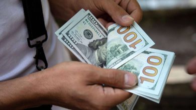 اعد صياغة هذا العنوان ليكون بصيغة خبرية صحفية بشرية تبدأ دائما بكلمتين الى اربع كلمات مثيرة للاهتمام حسب سياق المحتوى ثم يكمل العنوان بشكل بحثي يحتوي على كلمات مفتاحية شائعة وبدون وضع نقطة في النهاية فقط النص النهائي للعنوان بدون شرح او تعليمات: سعر الدولار أمام الجنيه اليوم الاثنين 12 مايو 2025 في البنوك.. آخر تحديث
