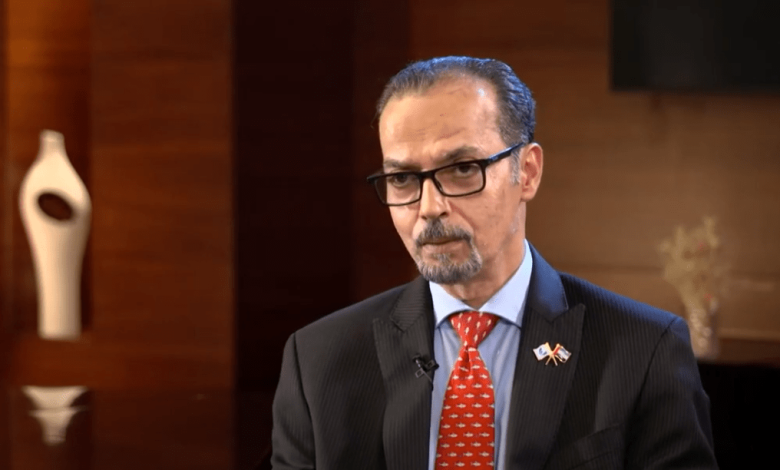 اعد صياغة هذا العنوان ليكون بصيغة خبرية صحفية بشرية تبدأ دائما بكلمتين الى اربع كلمات مثيرة للاهتمام حسب سياق المحتوى ثم يكمل العنوان بشكل بحثي يحتوي على كلمات مفتاحية شائعة وبدون وضع نقطة في النهاية فقط النص النهائي للعنوان بدون شرح او تعليمات: أمين عام اتحاد المصارف الإماراتية: القطاع نما بنسبة 12% العام الماضي (فيديو)