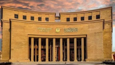 اعد صياغة هذا العنوان ليكون بصيغة خبرية صحفية بشرية تبدأ دائما بكلمتين الى اربع كلمات مثيرة للاهتمام حسب سياق المحتوى ثم يكمل العنوان بشكل بحثي يحتوي على كلمات مفتاحية شائعة وبدون وضع نقطة في النهاية فقط النص النهائي للعنوان بدون شرح او تعليمات: ترقب حذر لقرار المركزي المصري.. هل يبدأ البنك جولة جديدة من خفض الفائدة يوم 22 مايو؟