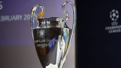إيمري يتهم الحكم بحرمان أستون فيلا من اللعب في دوري الأبطال
