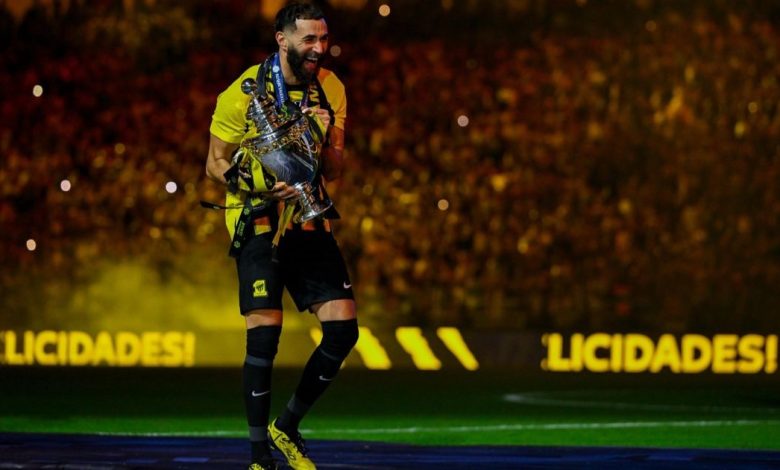 محمد الشلهوب: أنجزت المهمة مع الهلال وأتقبّل أي قرار يتخذه