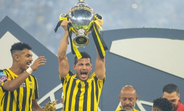 الهلال "يُقدم عرضاً" للتعاقد مع سيموني إنزاغي ولاعب إنتر ميلان