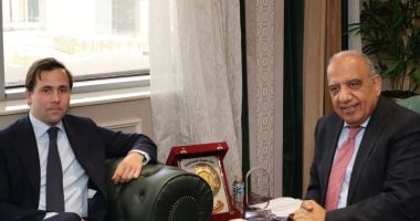 وزير الكهرباء يستقبل وزير التجارة الخارجية والتعاون الدولي بالسويد لبحث سبل التعاون