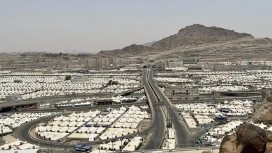 إعادة تهيئة مشعر منى لاستقبال الحجاج العائدين من عرفات
