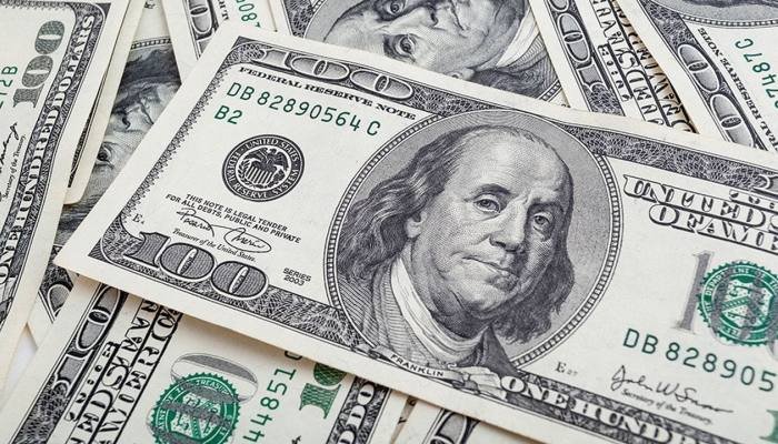 ارتفاع الدولار وعملات الملاذ الامان بعد قصف ايران وتأثيراته الاقتصادية