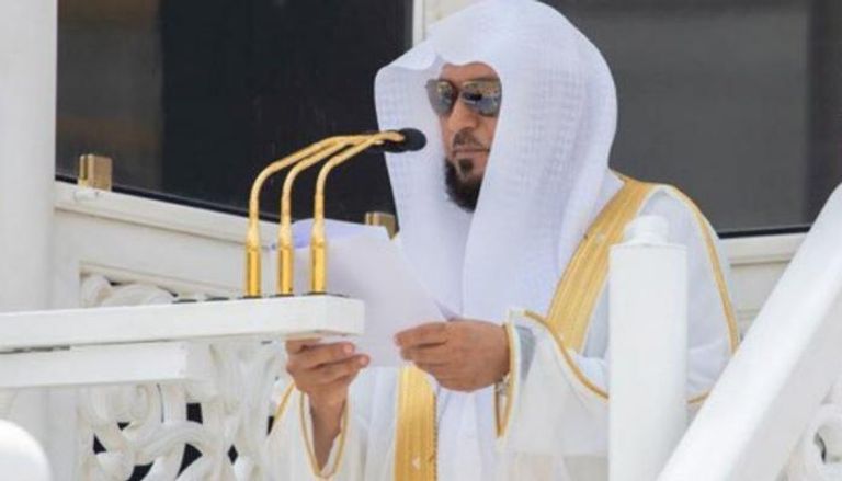 الشيخ ماهر المعيقلي يلقي خطبة عيد الأضحى في المسجد الحرام بحضور حشود كبيرة