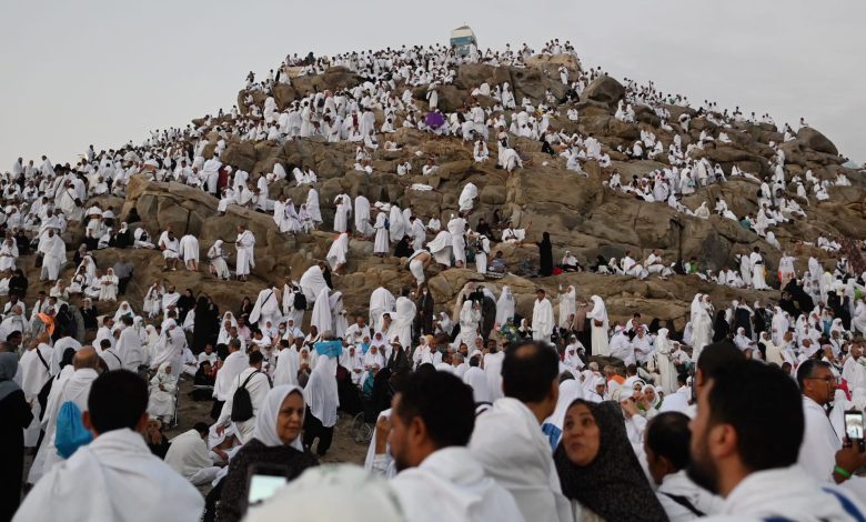 الصحة تحذر الحجاج من خطر التعرض المباشر لاشعة الشمس الشديدة