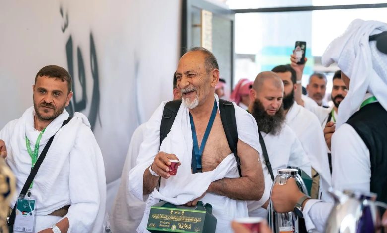 الفان و443 حاجا من ضيوف خادم الحرمين يصلون المشاعر المقدسة لاستكمال مناسك الحج