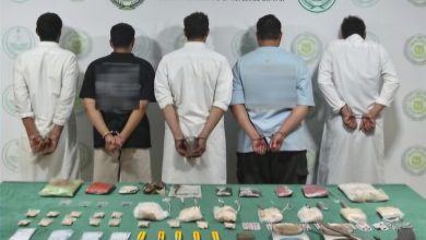 القبض على خمسة أشخاص لترويج الأفيون والمخدرات في تبوك