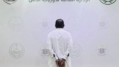 القبض على شخص حاول الاعتداء على آخر في جدة بصورة مفاجئة