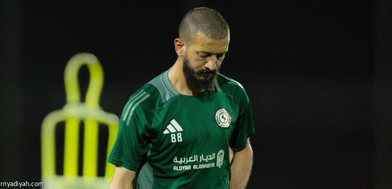 المالكي ورديف يتصدران قائمة الوداع.. الفريق يختار التخلي عن 8 لاعبين