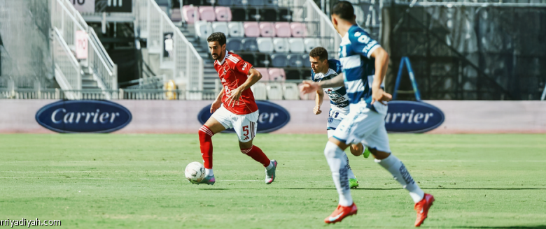 باتشوكا يهزم الأهلي في مواجهة مثيرة قبل المباراة المرتقبة مع الهلال