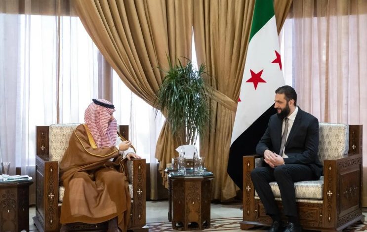 باحث سياسي يؤكد مبادرة السعودية لدفع الرواتب في سوريا تعكس التضامن الكبير
