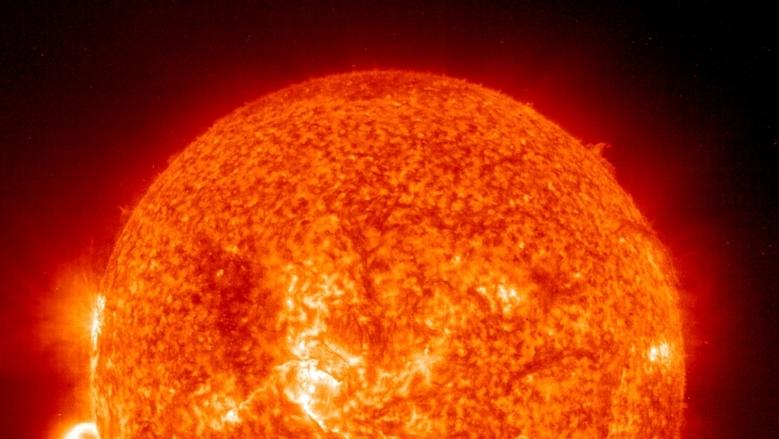 توّجّه متابعة توهج شمسي اثار عاصفة جيومغناطيسية فوق جدة