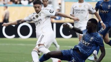 جماهير الهلال تحتفل بحسان تمبكتي بعد لحظة رائعة في الموسم
