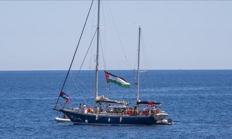 جيش الاحتلال يمنع سفينة المساعدات من الوصول إلى غزة بأوامر عسكرية مشددة