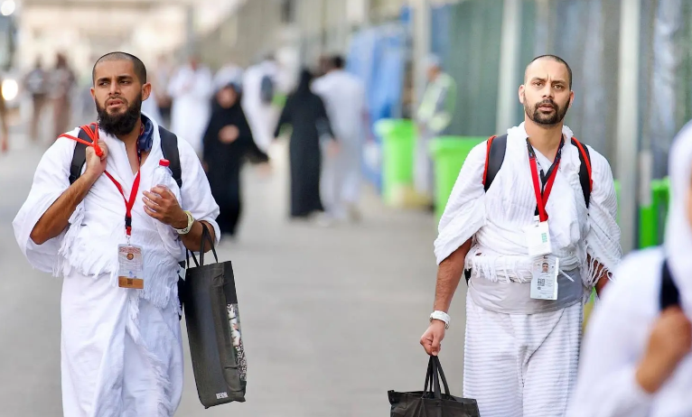 حجاج بيت الله يتوجهون إلى مشعر منى لقضاء يوم التروية بسلام
