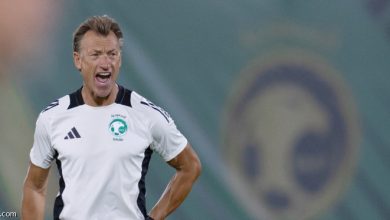 رباعية رينارد تقود «الصقور» إلى انتصار ساحق على «الكنغر» في الملعب