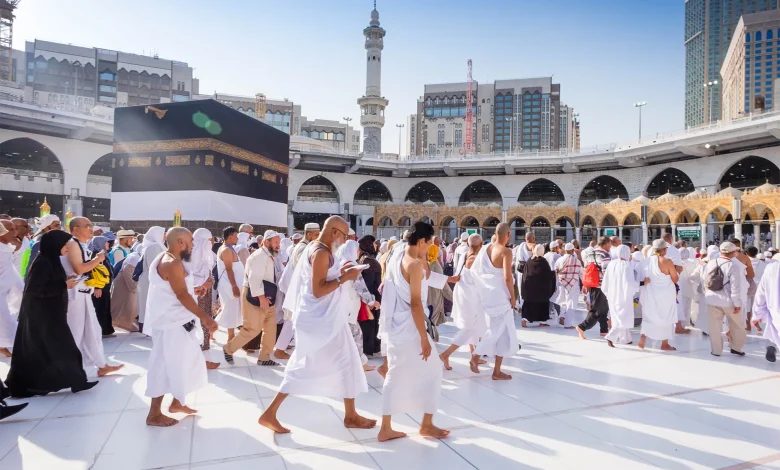 ضيوف برنامج خادم الحرمين يغادرون مكة متوجهين المدينة المنورة بفرحة كبيرة.