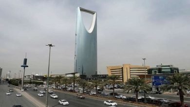 طقس حار شديد الحرارة ورياح نشطة في عدة مناطق اليوم