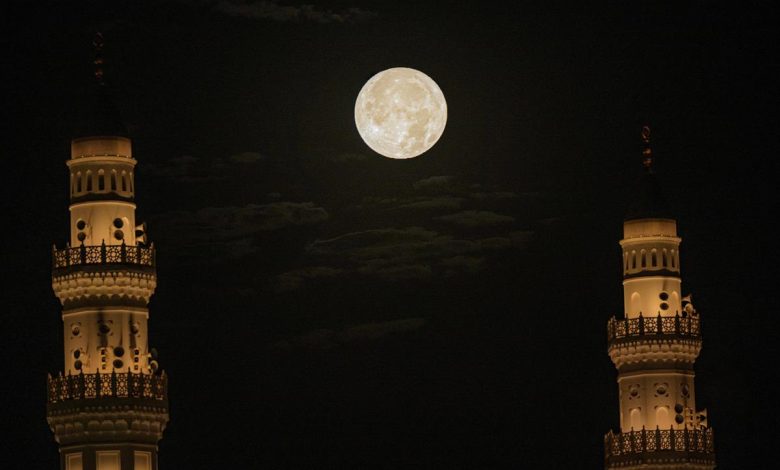 ظاهرة فلكية مثيرة في أول أيام عيد الأضحى يمكن رؤيتها بالعين المجردة