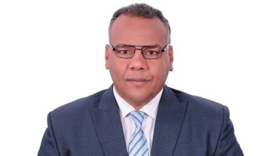 عوامل نجاح القطاع غير النفطي في الاقتصاد السعودي تشمل تنويع الاقتصاد وتطوير البنية التحتية وتحسين التعليم.