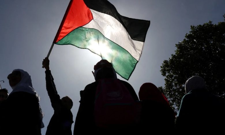 فلسطين ترحب بقرار رفع عضويتها لدولة مراقب في منظمة العمل الدولية