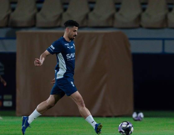 لاجامي يشارك للمرة الاولى في تدريبات الهلال استعدادا للموسم الجديد