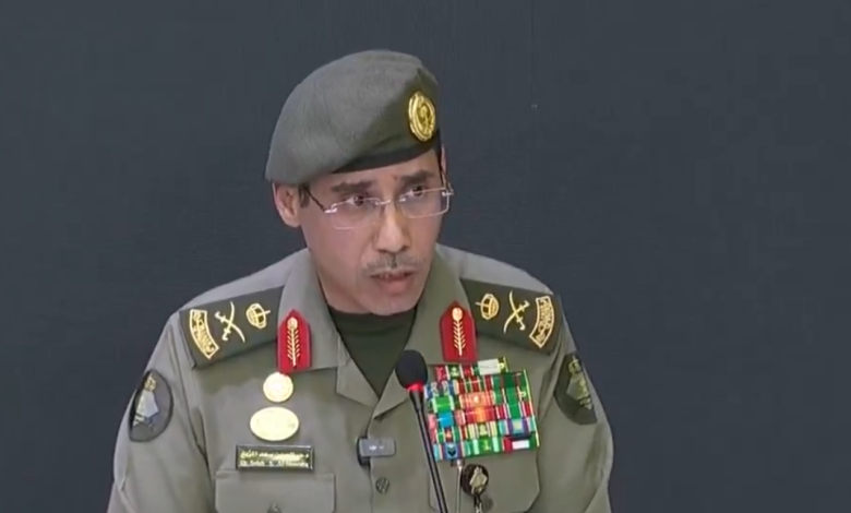 مدير الجوازات المكلف يؤكد تفعيل فرق متنقلة لمساعدة في تحديد الهوية المجهولة.