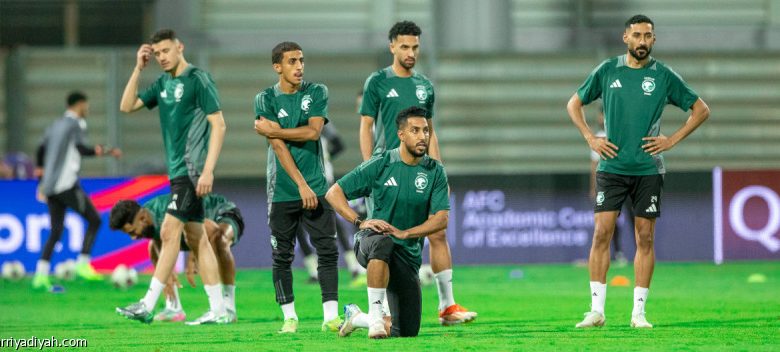 مواجهات الخميس: الأخضر يحقق نتيجة إيجابية أمام البحرين في مباراة مثيرة