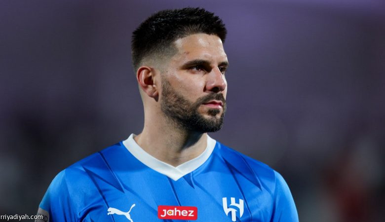 ميترو يجدد عهده مع الهلال ويواصل تقديم الدعم المستمر للفريق