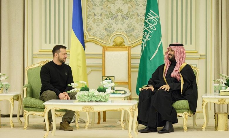 وساطات سعودية فعالة بين سوريا وأوكرانيا لتعزيز السلام والاستقرار