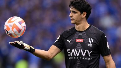 ياسين بونو يتحلى بالعزيمة قبل مباراة ريال مدريد: نحن الهلال ونستعد للتحدي