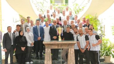 تكريم أبطال المصرية للمطارات من قبل النشار بعد إنجازاتهم البارزة في بطولات القاهرة الكبرى وتأهلهم لنهائي الجمهورية.. صور