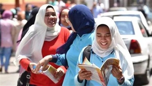 آراء الطلاب: شكاوى من الكيمياء والجغرافيا تبرز البهجة في امتحانات الثانوية العامة اليوم