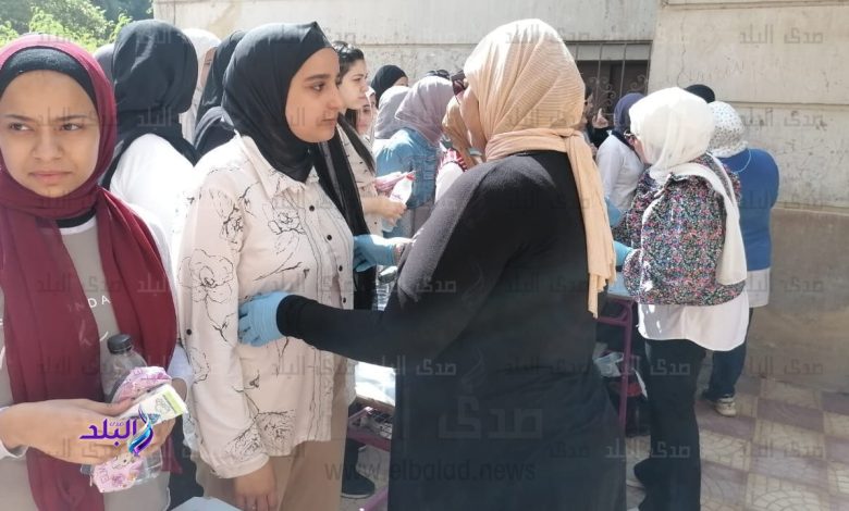 إجراءات تفتيش دقيقة للطلاب عند مداخل لجان امتحانات الثانوية العامة 2025