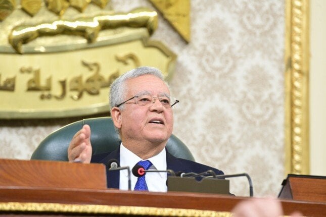 إحالة مشروعي قانونين لاستغلال الذهب والمشروعات الصغيرة إلى اللجان المختصة