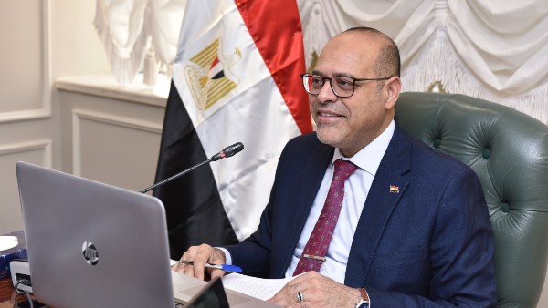 إنذار صارم لسبع منشآت بشأن الحد الأدنى للأجور وذوي الهمم