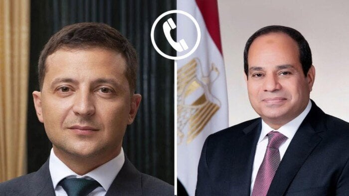 اتصال هام بين السيسي وزيلينسكي حول الأزمة الأوكرانية والأوضاع بالشرق الأوسط
مباحثات خاصة: السيسي وزيلينسكي يناقشان الأزمات الإقليمية والدولية
الرئيس السيسي يستقبل زيلينسكي لبحث تداعيات الأزمة الأوكرانية والأحداث في الشرق الأوسط
حديث استراتيجي: السيسي وزيلينسكي يتناولان تطورات الأوضاع العالمية
تواصل رفيع المستوى: السيسي وزيلينسكي في نقاش حول الأزمة الأوكرانية والأوضاع الإقليمية