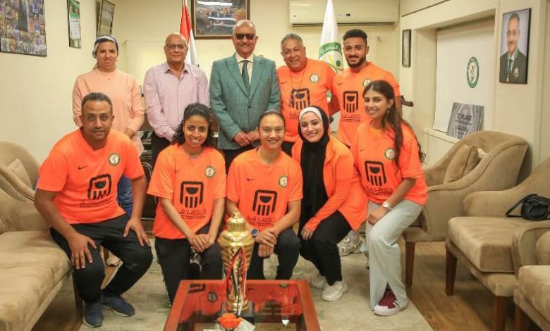 الجهاز الفني لفريق البنك الأهلي بقيادة محمد كمال