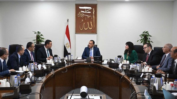 اجتماع رئيس الوزراء لمتابعة تقنين الأراضي في المدن الجديدة