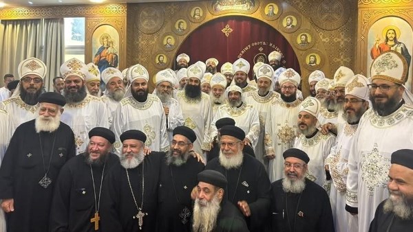 اجتماع شهري لكهنة إيبارشية شبين القناطر وأسرهم
انسجام كهنة إيبارشية شبين القناطر في اجتماعهم الشهري
تواصل كهنة إيبارشية شبين القناطر وزوجاتهم في لقاء شهري
تجمع عائلات كهنة إيبارشية شبين القناطر في اجتماع دوري
قادة إيبارشية شبين القناطر يجتمعون مع أسرهم شهرياً