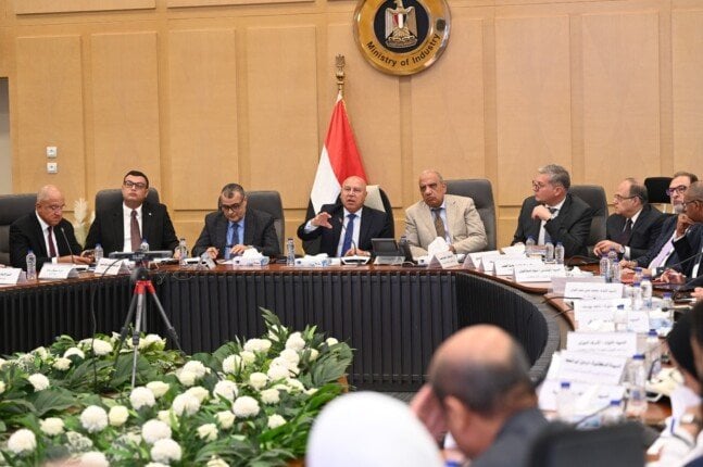 اجتماع وزاري هام برئاسة وزير الصناعة لمناقشة التنمية الصناعية