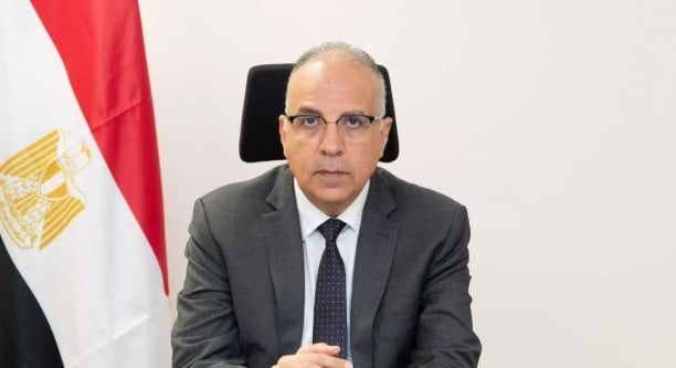 اجتماع وزير الري مع نواب البرلمان بشأن الطلبات المقدمة