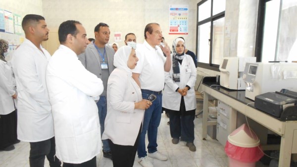 استبعاد مراقب تطعيمات ومكافأة لمديري الوقائي في جولة الصحة بالإسماعيلية
حصاد جولة الصحة بالإسماعيلية يشمل مكافأة لمديري الوقائي واستبعاد لمراقب التطعيمات
جولة الصحة بالإسماعيلية تسفر عن مكافآت وقرارات استبعاد هامة