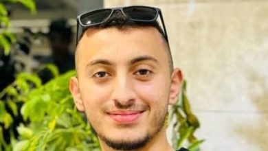 استشهاد نجل شقيق وائل الدحدوح: رسالة مؤثرة تعكس الألم في غزة
ألم عميق في غزة: وائل الدحدوح يودع نجل شقيقه بكلمات مؤثرة
وجع مستمر: وائل الدحدوح ينشر رسالة مؤثرة بعد استشهاد نجل شقيقه
غزة تصرخ: وائل الدحدوح ينعي نجل شقيقه بكلمات مؤلمة