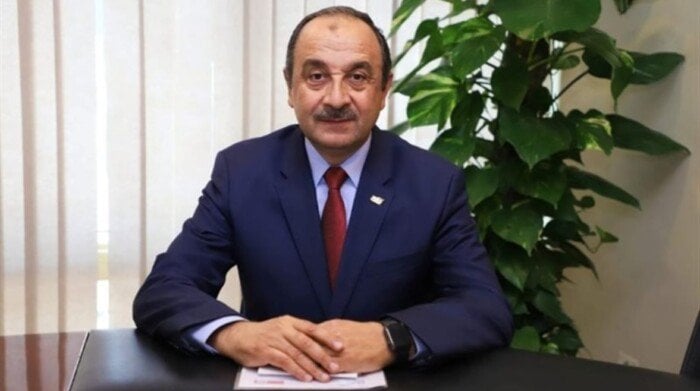 استعرض وزير قطاع الأعمال الإجراءات التنفيذية لإعادة تشغيل مصنع الأنود الكربونية بالعين السخنة