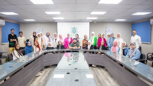 استقبال طلاب طب بيطري من جامعة القاهرة في المعمل المركزي للمبيدات
وفد طلابي من كلية الطب البيطري بجامعة القاهرة يزور المعمل المركزي للمبيدات
تعزيز الوعي البيطري: زيارة طلاب جامعة القاهرة للمعمل المركزي للمبيدات
طلاب جامعة القاهرة في جولة تعليمية بالمعمل المركزي للمبيدات