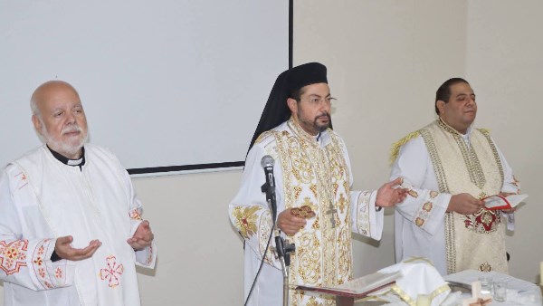 افتتاح المؤتمر الإيبارشي التكويني السادس برئاسة الأنبا باخوم
مؤتمر جديد لخدام التربية الدينية يطلقه الأنبا باخوم
الأنبا باخوم يطلق فعاليات المؤتمر الإيبارشي التكويني السادس
نجاح المؤتمر الإيبارشي التكويني تحت رعاية الأنبا باخوم
مبادرة الأنبا باخوم لافتتاح المؤتمر الإيبارشي التكويني السادس
الأنبا باخوم يفتتح المؤتمر التكويني لخدام التربية الدينية