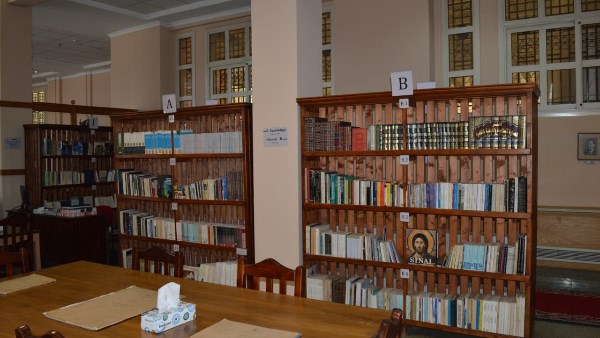 افتتاح مكتبة جديدة بمتحف المركبات الملكية ببولاق تضم 5000 كتاب